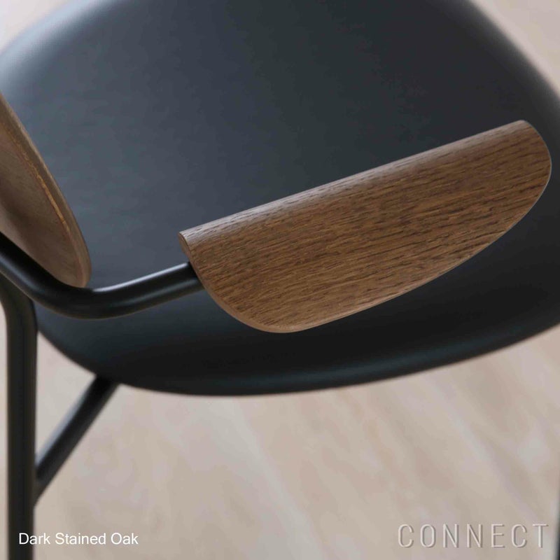Audo Copenhagen（オドー・コペンハーゲン） / CO DINING CHAIR（コ ダイニング チェア）/ アームチェア / Dark Stained Oak / Sierra（シエラ）1001 / ブラックベース