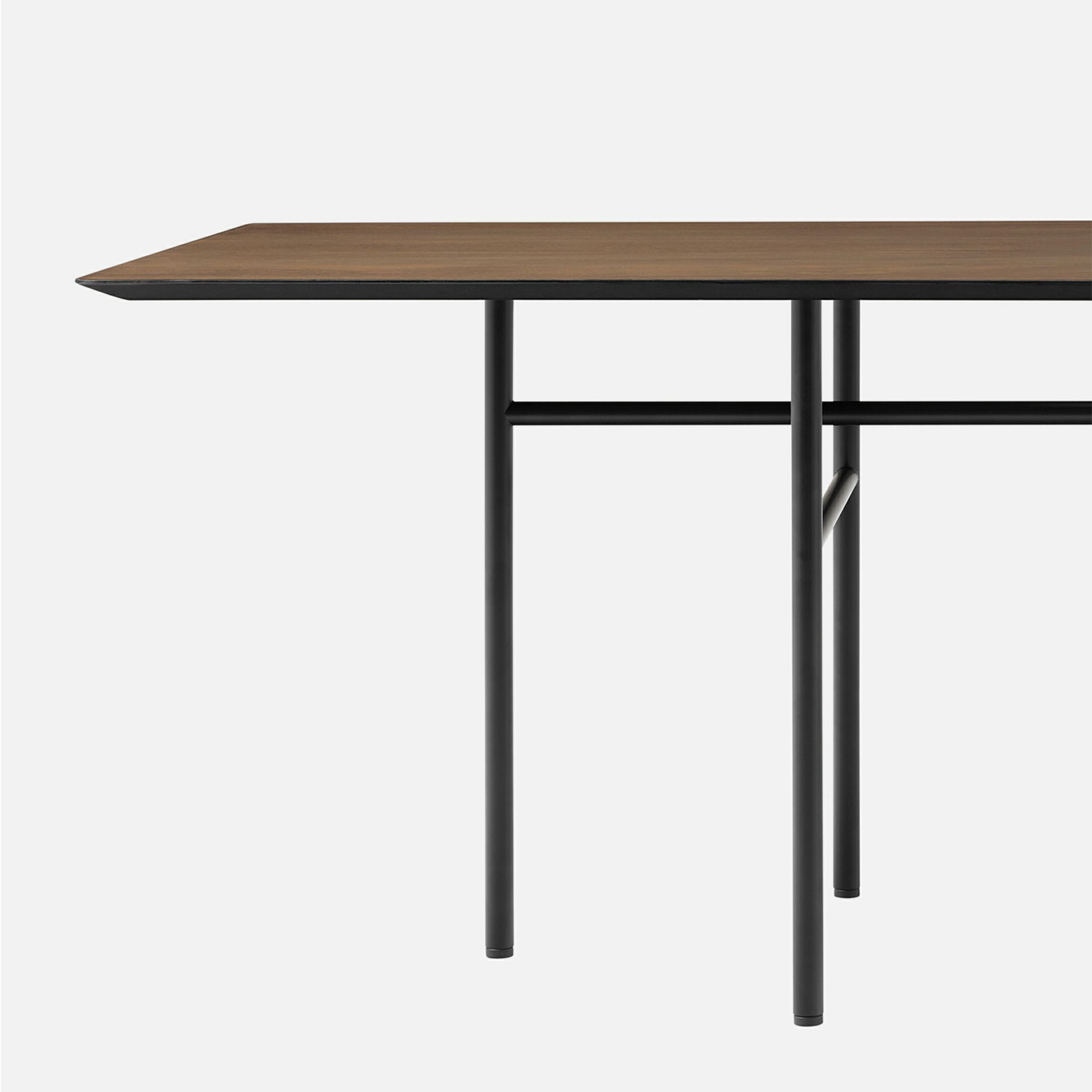 Audo Copenhagen（オドー・コペンハーゲン） / SNAREGADE DINING TABLE