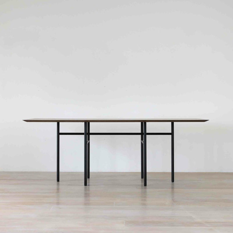 Audo Copenhagen（オドー・コペンハーゲン） / SNAREGADE DINING TABLE（スネアゲート ダイニングテーブル） / 長方形 / L200 / Dark Stained Oak