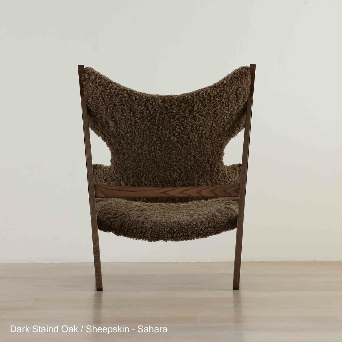  Audo Copenhagen（オドー・コペンハーゲン） / KNITTING LOUNGE CHAIR（ニッティング ラウンジチェア） / ダークステインドオーク / シープスキン Root（ルート）