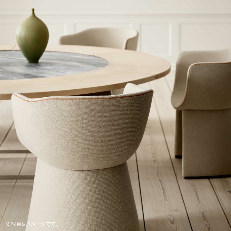FRITZ HANSEN（フリッツ・ハンセン） / MONOLIT（モノリット） / CM221 / Vidar（ヴィダー）0222 ベージュ / レザーパイピングありモデル / ダイニングチェア