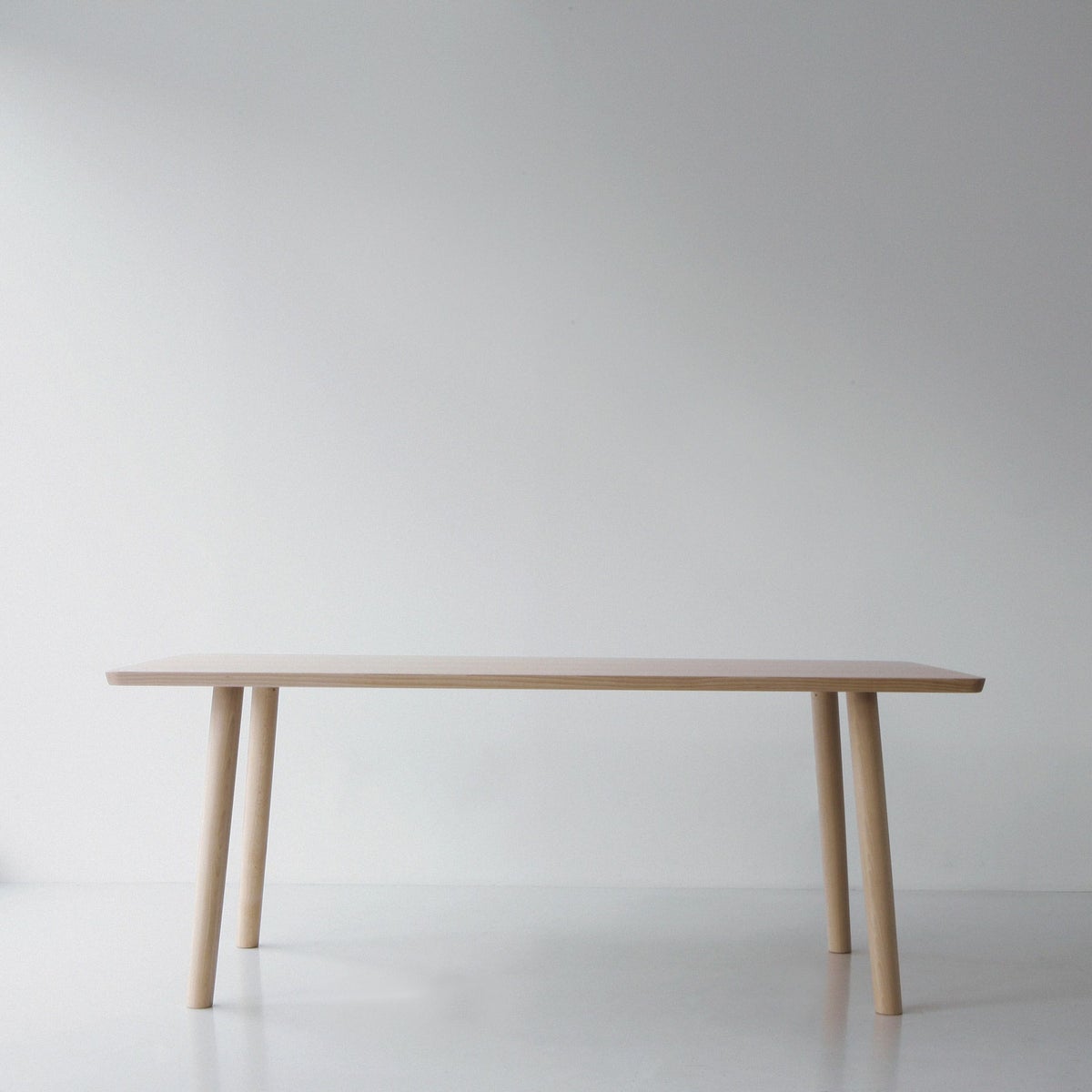 MARUNI COLLECTION（マルニコレクション） / HIROSHIMA ダイニングテーブル 180 / ビーチ材・ウレタン樹脂塗装（ナチュラルホワイト） / テーブル