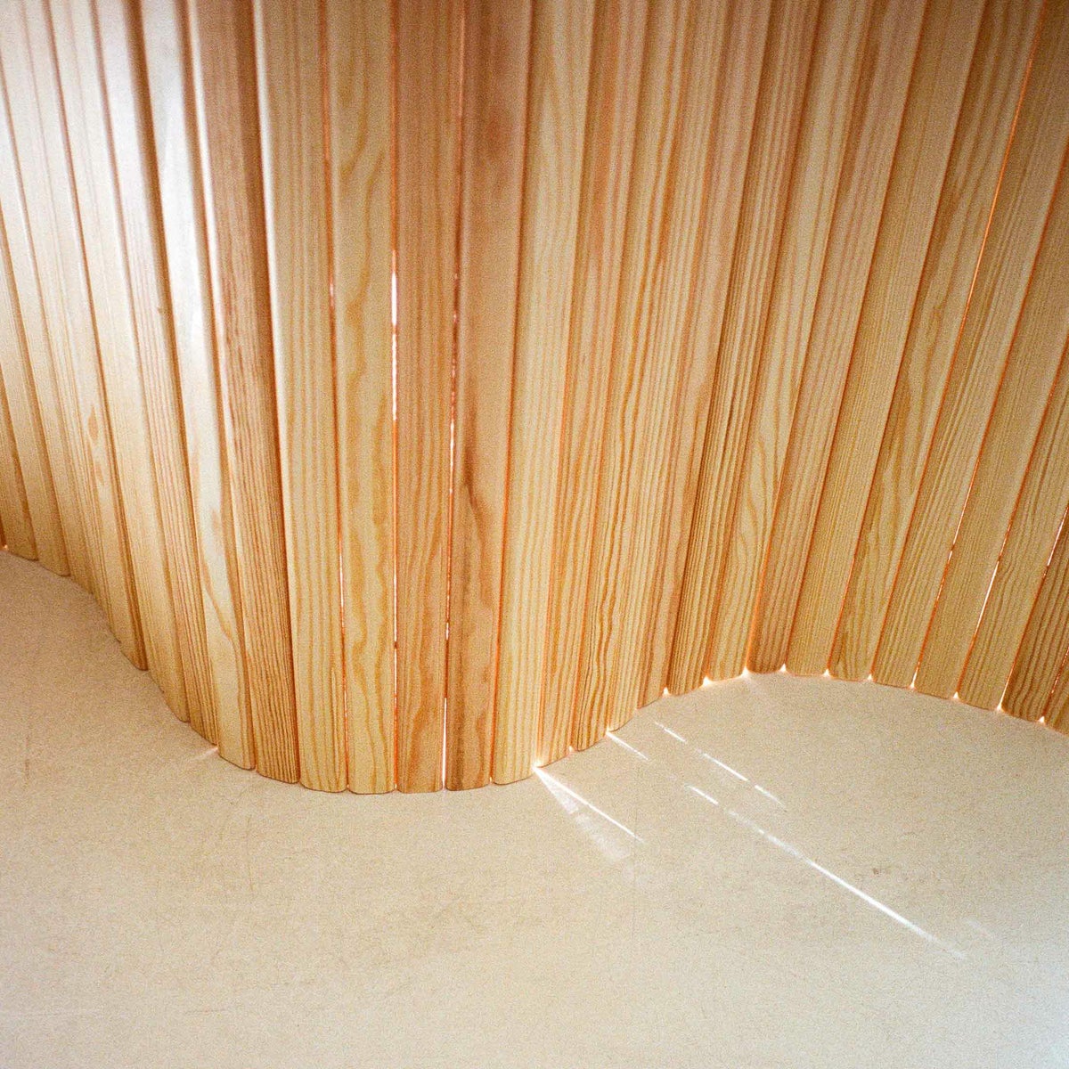 Artek（アルテック） / SCREEN 100（スクリーン） / Size B（H150cm） / パーテーション 100 / パイン材・ナチュラルラッカー仕上げ