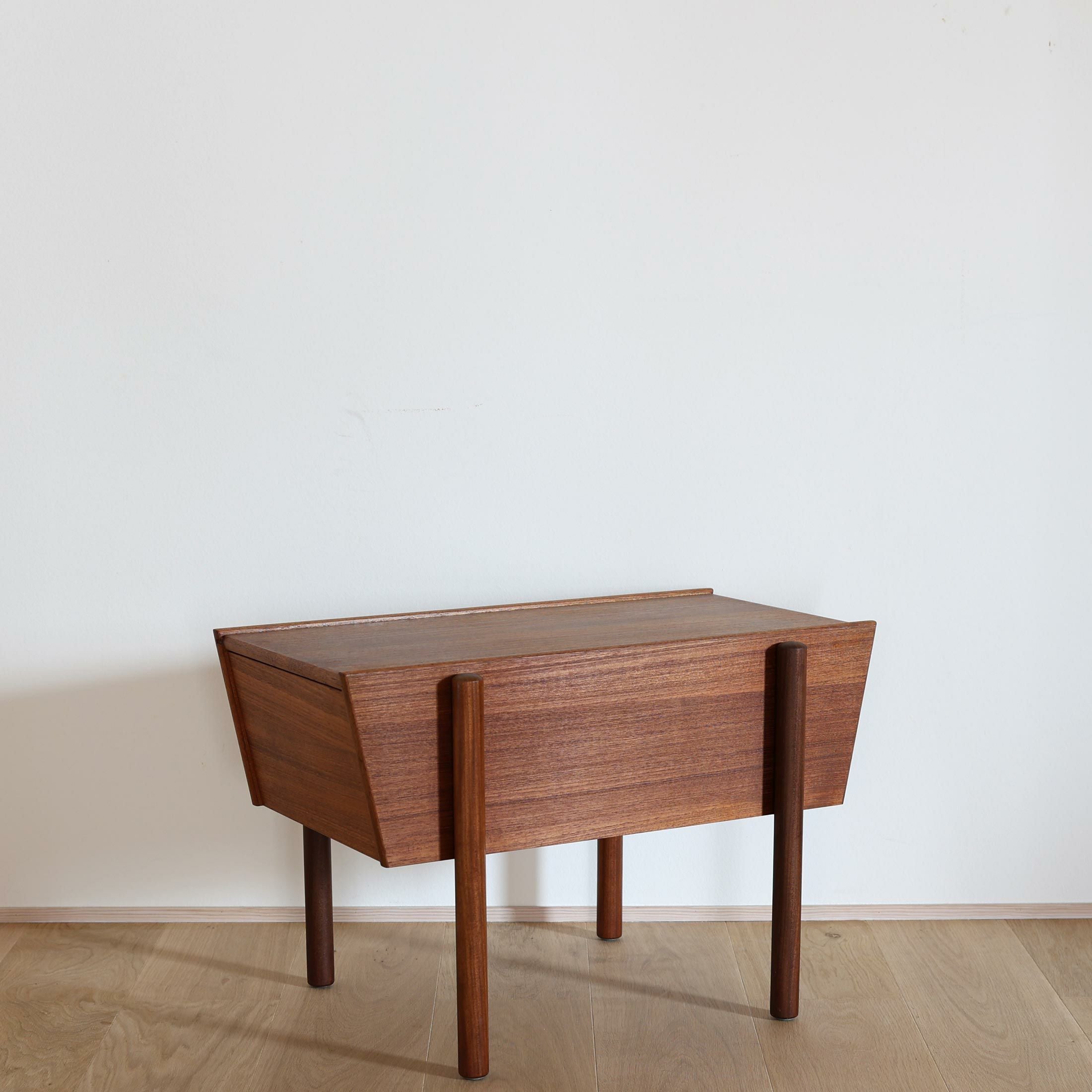 ソーイングワゴン | CONNECT