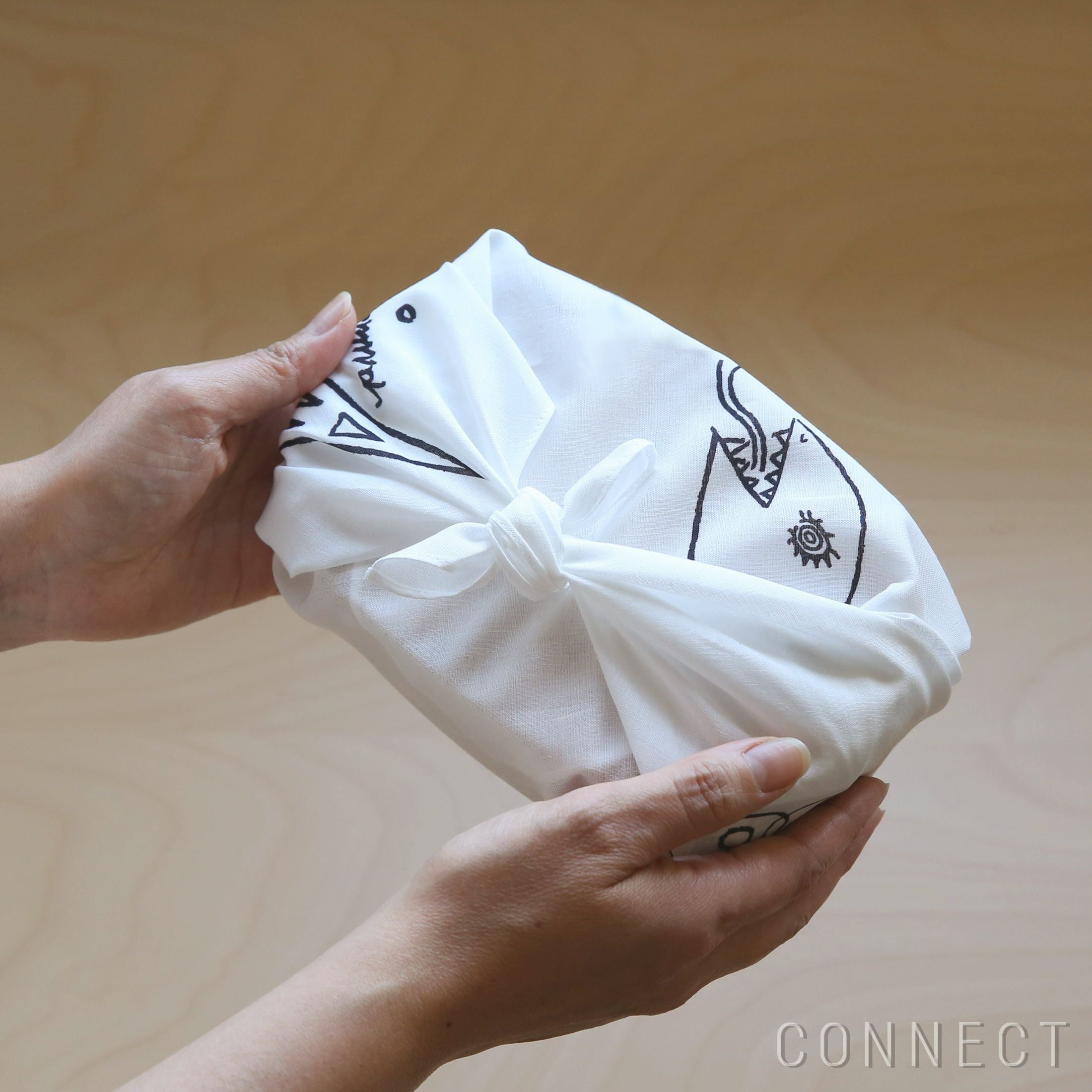 販売終了］【数量限定】山口一郎描きおろし / 巳（へび）ハンカチ