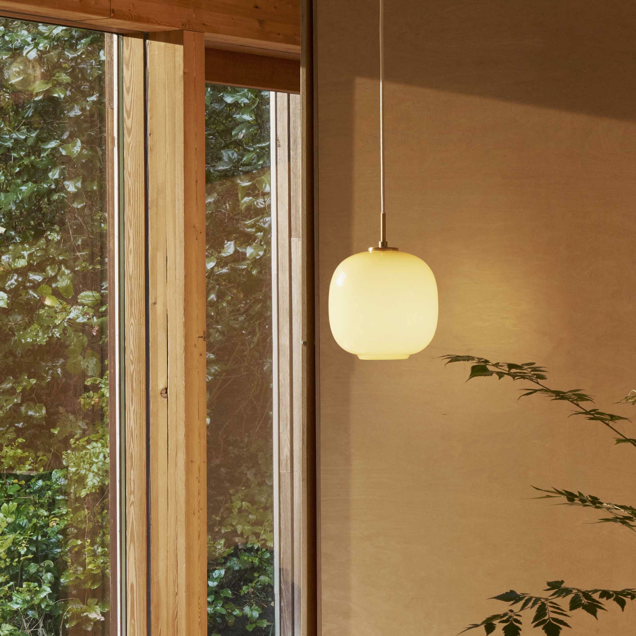 Louis Poulsen（ルイスポールセン） / VL 45 Radiohus pendant（ラジオ