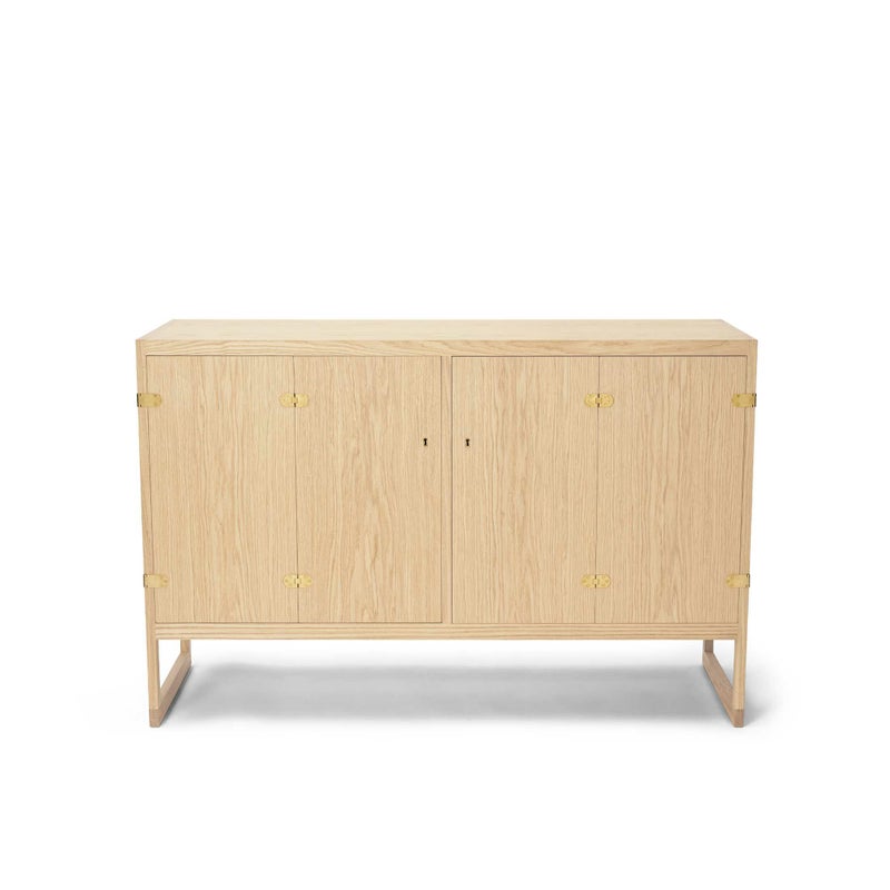 CARL HANSEN & SON（カール・ハンセン＆サン） / BM0057 SIDEBOARD / オーク材・ホワイトオイル仕上げ / サイドボード
