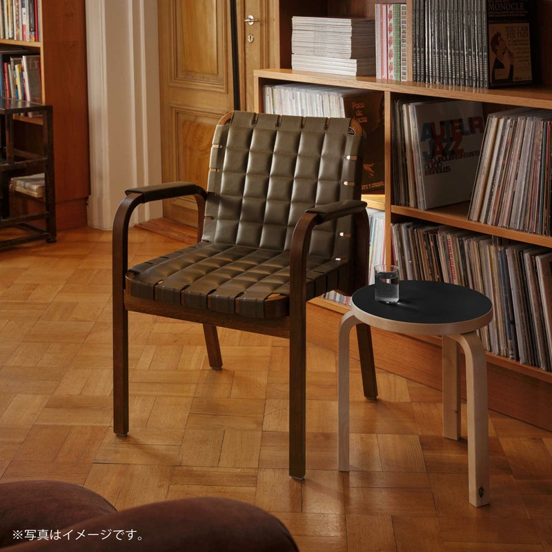 Artek（アルテック） / ARMCHAIR 45（アームチェア45） / バーチ材・ウォルナットステイン / キルティングレザー / ダークブラウン / アームレスト・レザーカバー