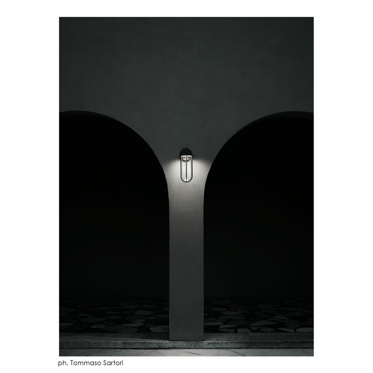 FLOS（フロス） / IN VITRO / イン ヴィトロ ウォール（アウトドア） / 全7色 / 3000K / ウォールランプ