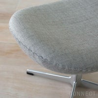FRITZ HANSEN（フリッツ・ハンセン） / EGG FOOT STOOL（エッグチェア用フットスツール） / ラウンジチェア / Sunniva（スニバ）153 サンド・ライトグレー