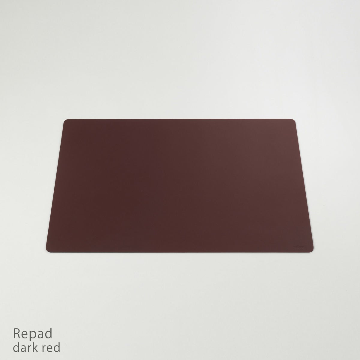 Vitra（ヴィトラ） / Repad（リパッド） / 全4色 / カラーコーティング仕上げ / デスクパッド