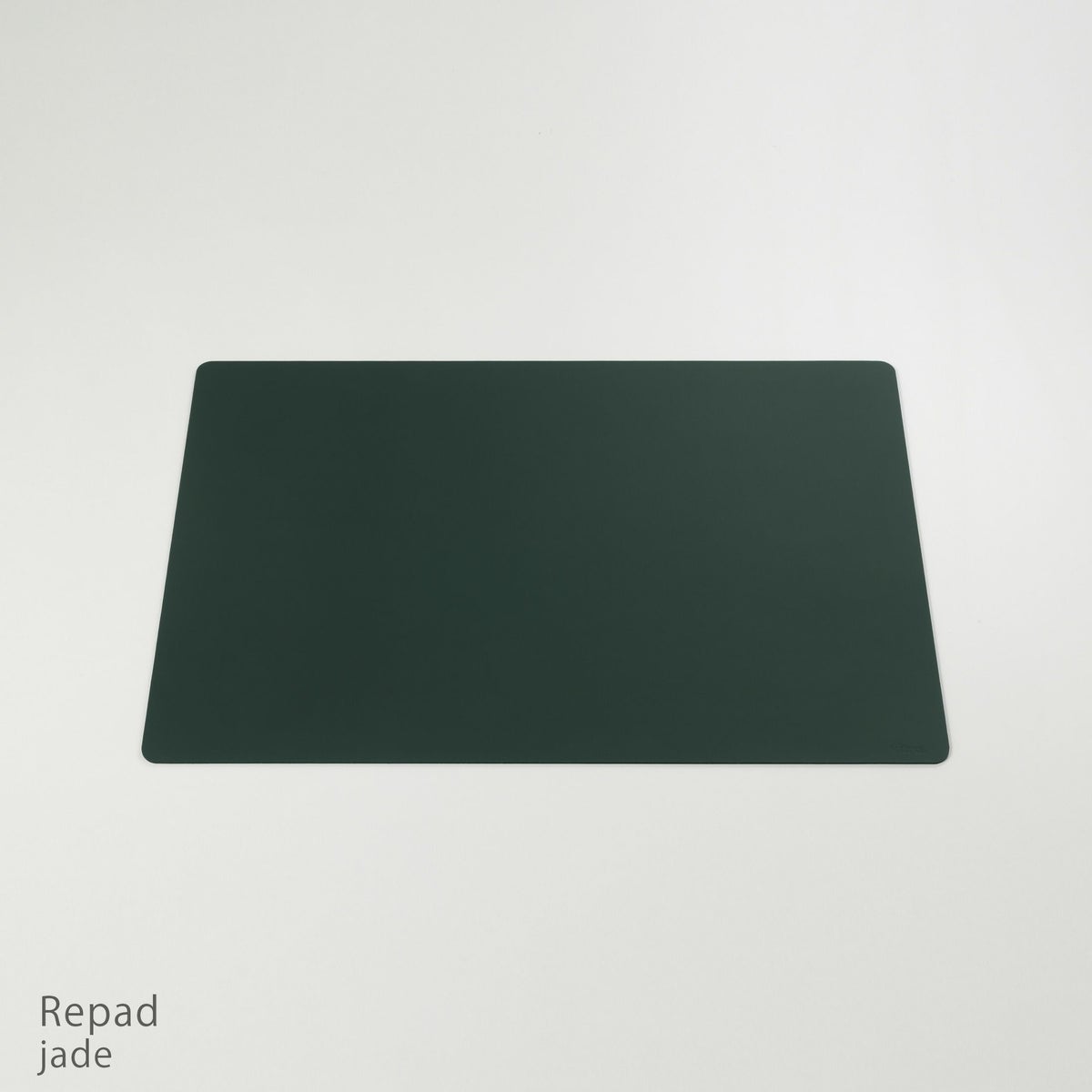 Vitra（ヴィトラ） / Repad（リパッド） / 全4色 / カラーコーティング仕上げ / デスクパッド