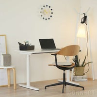 Vitra（ヴィトラ） / Tyde 2 Home Desk board shape（タイド2ホームデスク バレル） / メラミン天板 / ソフトライト脚・パウダーコート仕上げ / 130×75cm / 電動昇降デスク