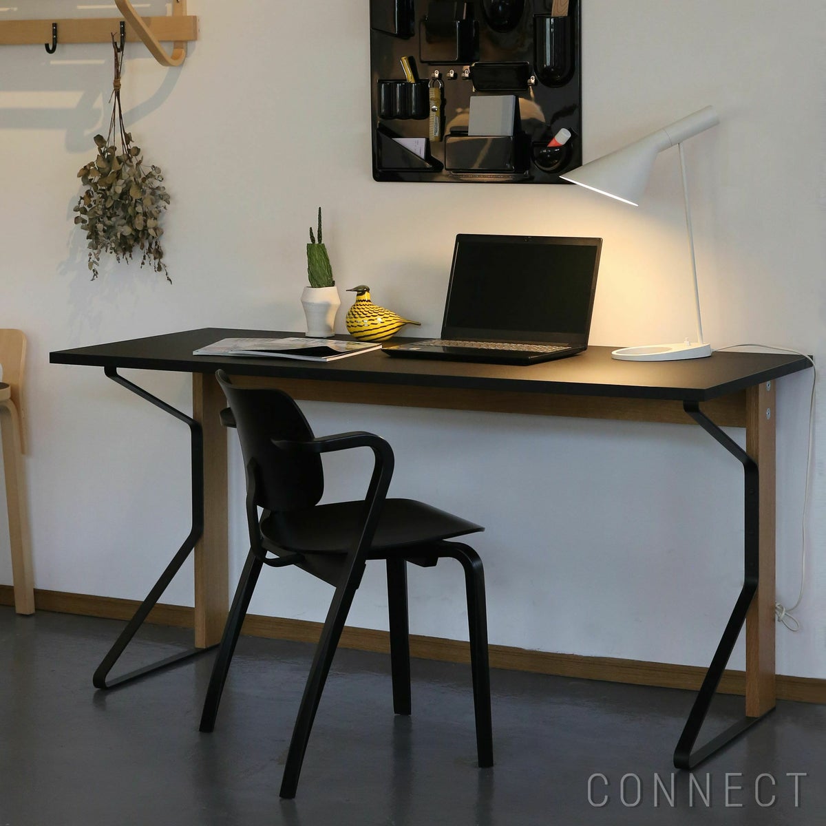 【アウトレット】Artek（アルテック） / REB005 / カアリ デスク / ナチュラル オーク / ブラックリノリウム / 150×65cm《新生活応援 pt2倍》