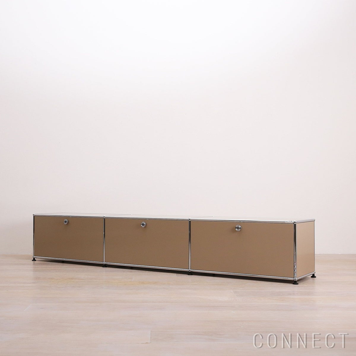 USMハラー（ユーエスエムハラー） / TV Board（テレビボード） / W2273×D373×H390mm / ドロップダウンドア×3（デイバイダーシェルフ×3） / USMベージュ