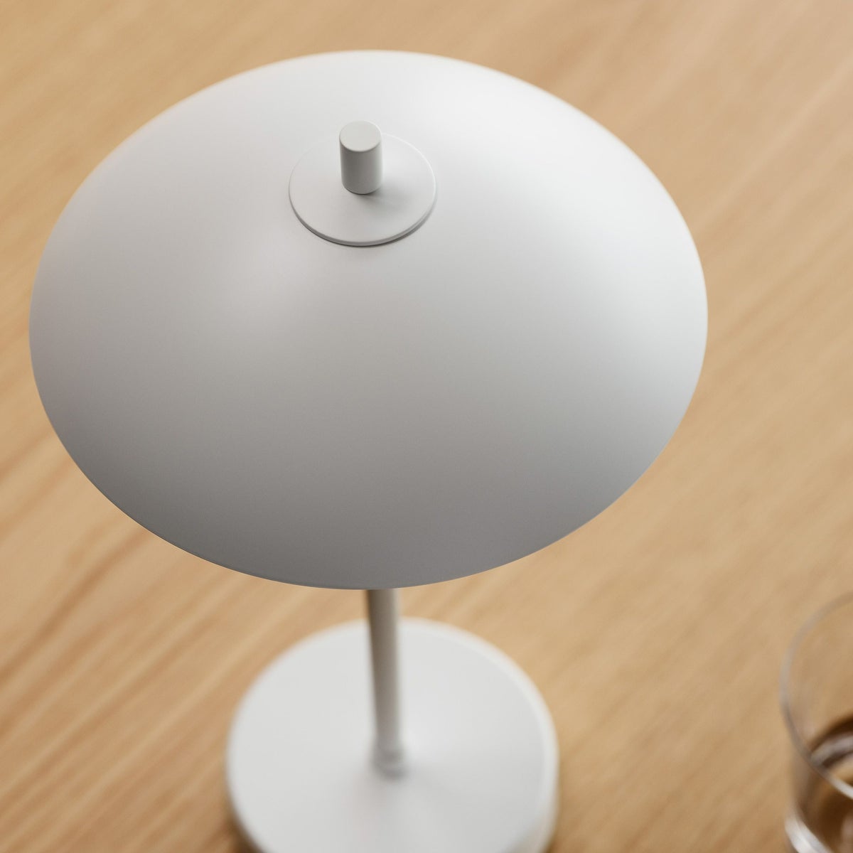 FRITZ HANSEN（フリッツ・ハンセン） / CLAM PORTABLE（クラム ポータブル） / φ170mm / テーブルランプ