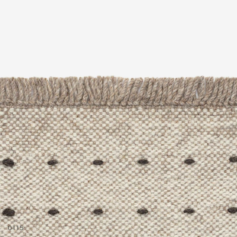 Kvadrat（クヴァドラ） / Yield Dot Naturally Coloured Fringes（イールド ドット ナチュラリー カラード フリンジ） / 20150（180cm×240cm） / ラグ