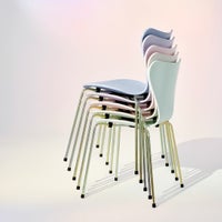 【70周年記念モデル】FRITZ HANSEN（フリッツ・ハンセン） / SERIES 7（セブンチェア） / 7:14AM / ラッカー / レインボー（スチール脚・亜鉛クローム仕上げ） 《2025年限定脚カラー》