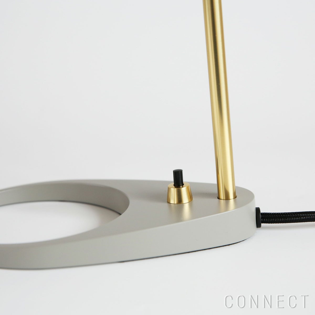 Louis Poulsen（ルイスポールセン） / AJ Mini Table（AJ ミニ テーブル） / 真鍮 / 全2色 / テーブルランプ