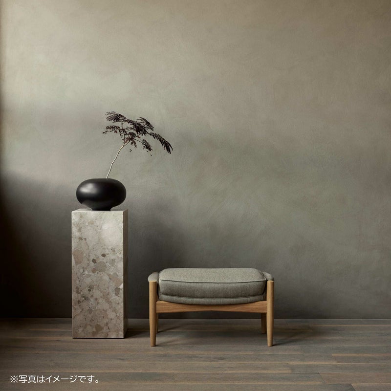 Audo Copenhagen（オドー・コペンハーゲン） / THE SEAL OTTOMAN（ザ シール オットマン） / ナチュラルオークベース / Re-wool（リウール） 0218 ベージュ