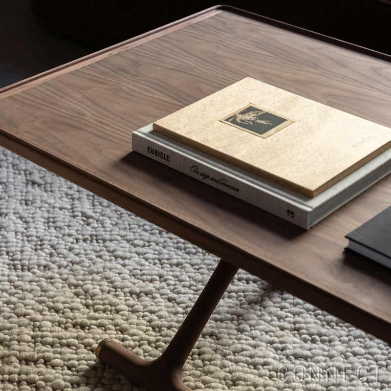 Audo Copenhagen（オドー・コペンハーゲン） / JAGER LOUNGE TABLE（ジャガー ラウンジ テーブル） / ウォルナット