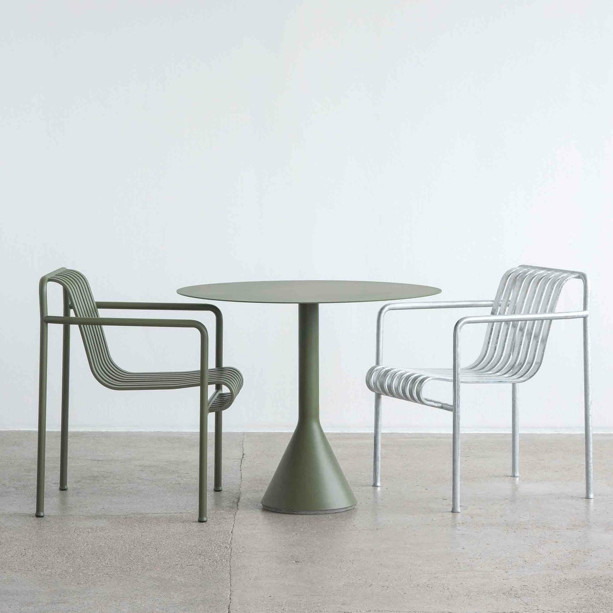 HAY（ヘイ） / PALISSADE（パリサード） / DINING ARM CHAIR（ダイニング アームチェア） / 全3色 / アウトドア