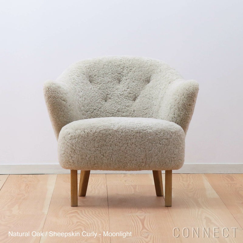 Audo Copenhagen（オドー・コペンハーゲン） / INGEBORG LOUNGE CHAIR（インゲボルグ ラウンジチェア） / Sheepskin Curly Moonlight（ムーンライト）