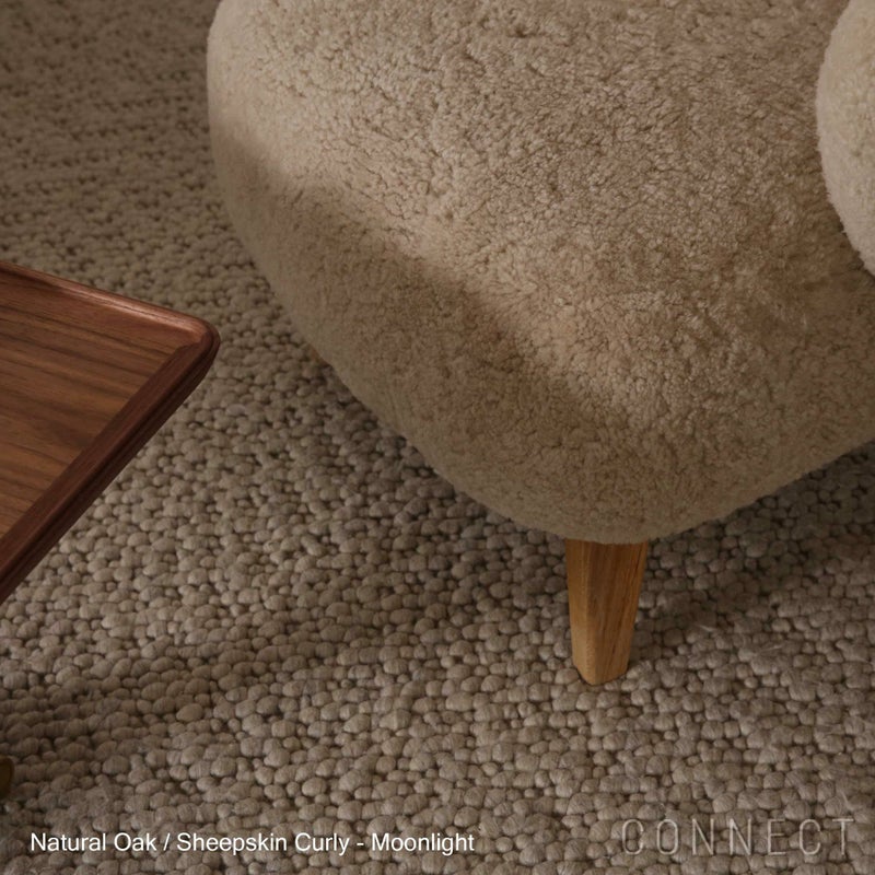 Audo Copenhagen（オドー・コペンハーゲン） / INGEBORG LOUNGE CHAIR（インゲボルグ ラウンジチェア） / Sheepskin Curly Moonlight（ムーンライト）