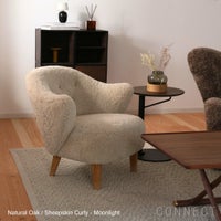 Audo Copenhagen（オドー・コペンハーゲン） / INGEBORG LOUNGE CHAIR（インゲボルグ ラウンジチェア） / Sheepskin Curly Moonlight（ムーンライト）