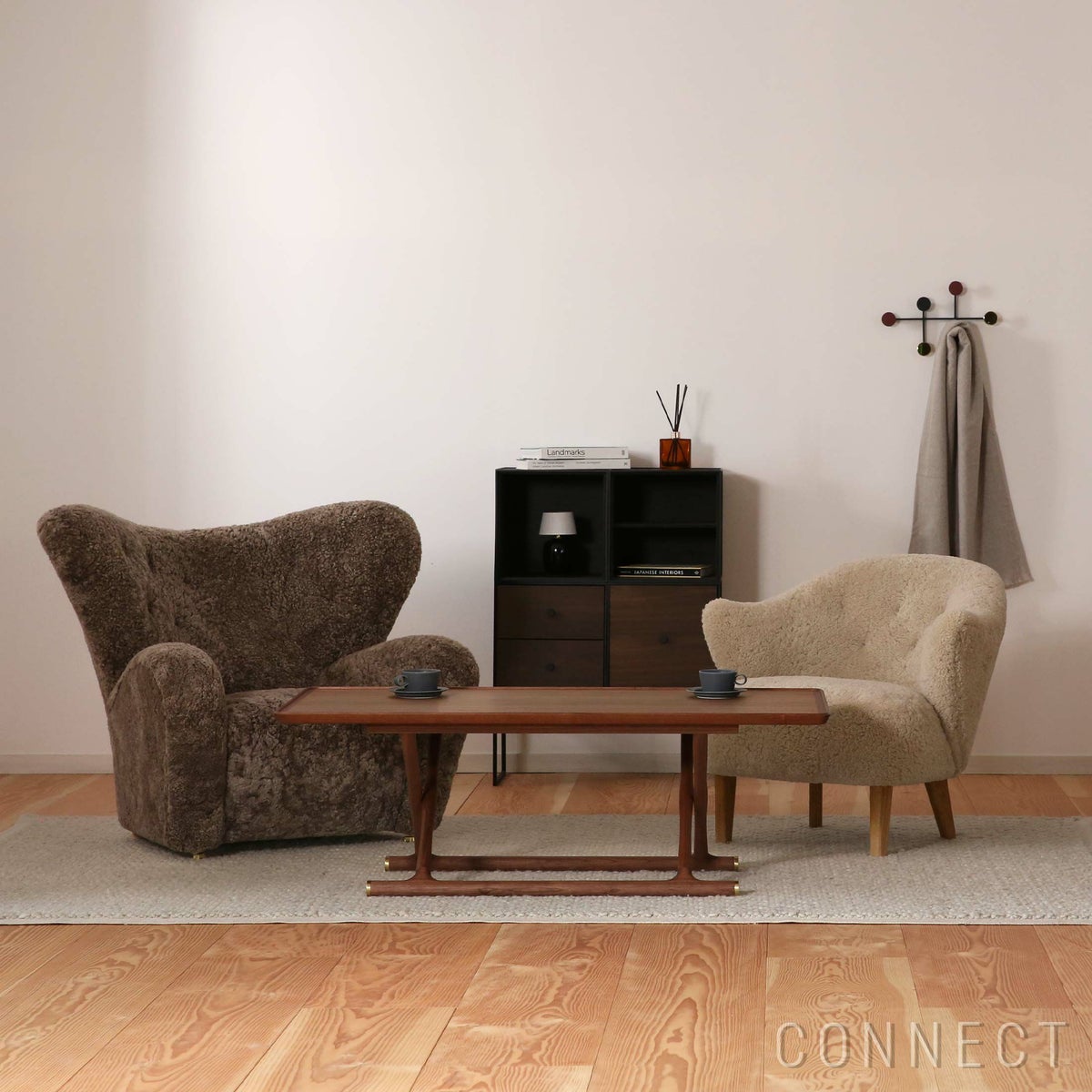 Audo Copenhagen（オドー・コペンハーゲン） / INGEBORG LOUNGE CHAIR（インゲボルグ ラウンジチェア） / Sheepskin Curly Moonlight（ムーンライト）