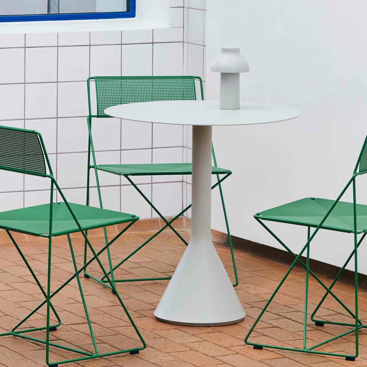 HAY（ヘイ） / PALISSADE（パリサード） /  Cone Table（コーンテーブル） /  Φ70× H74cm / 全4色  / アウトドア