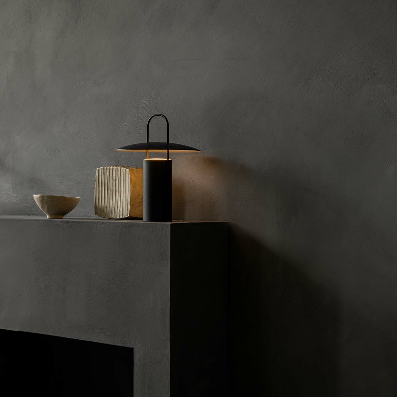 Audo Copenhagen（オドー・コペンハーゲン） / RAY PORTABLE LAMP（レイ ポータブル ランプ） /  全2色 / テーブルランプ