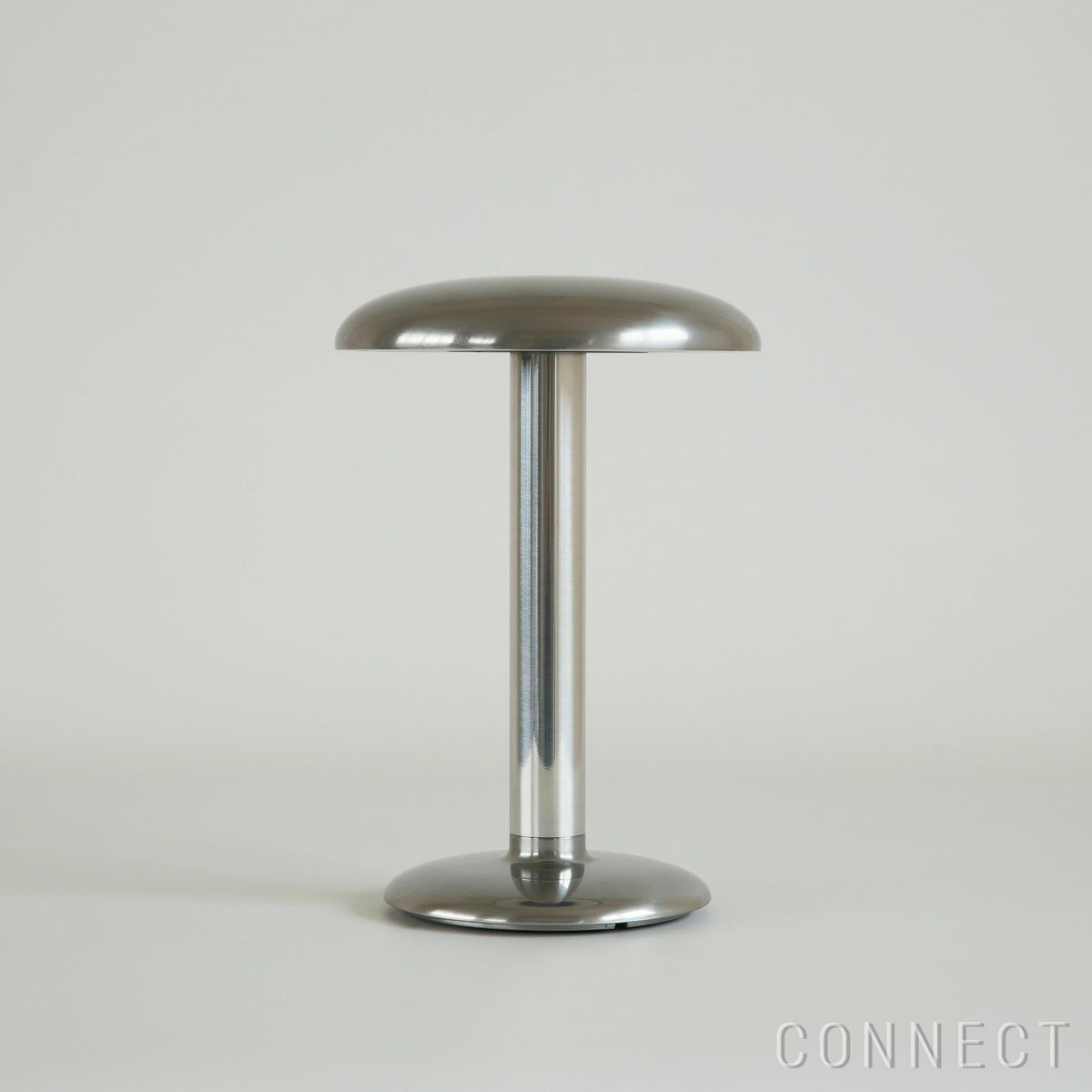 【アウトレット】FLOS（フロス） / GUSTAVE（グスタヴ） / ポリッシュド シルバー / テーブルランプ