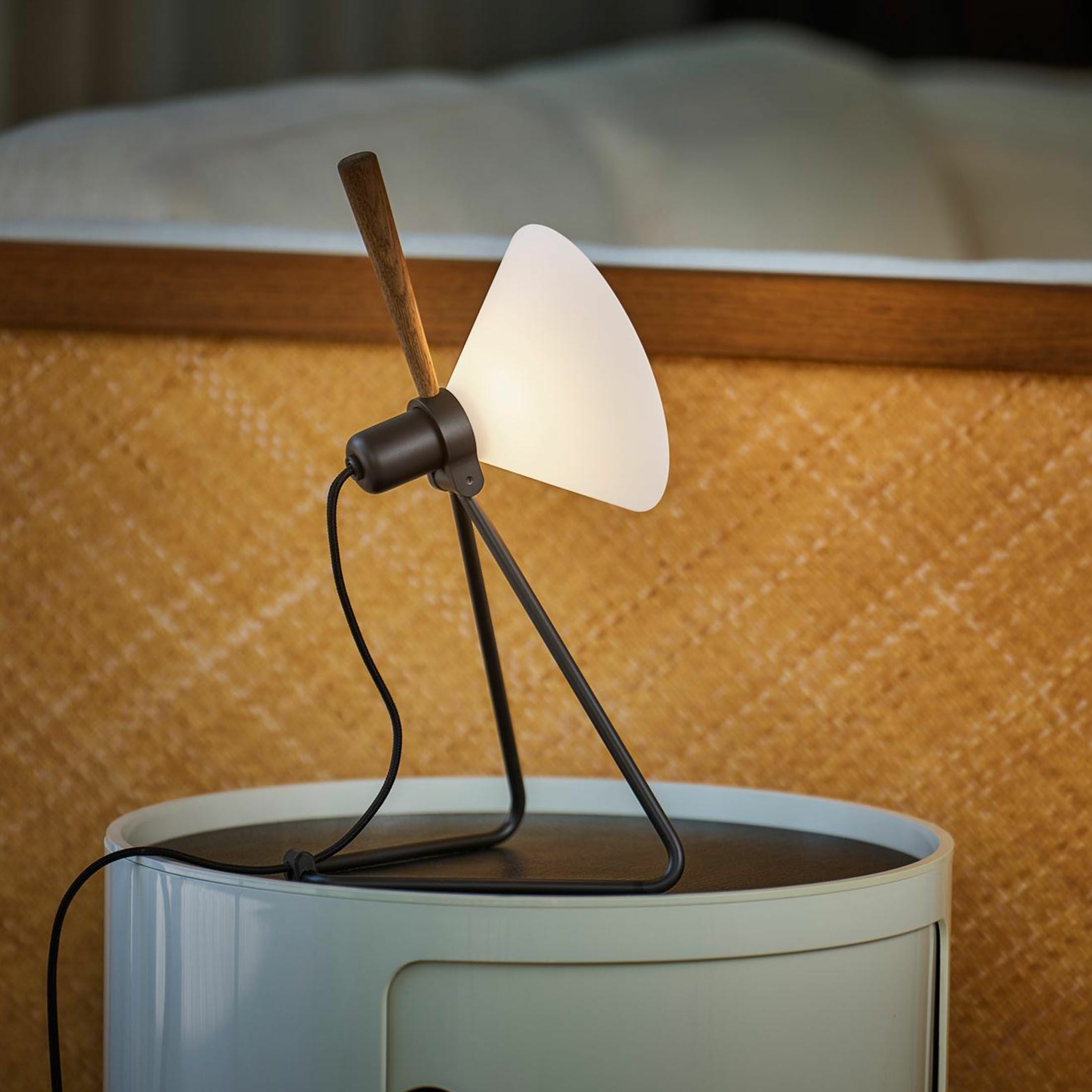 LE KLINT（レ・クリント） テーブルランプ｜北欧家具の正規販売店 CONNECT