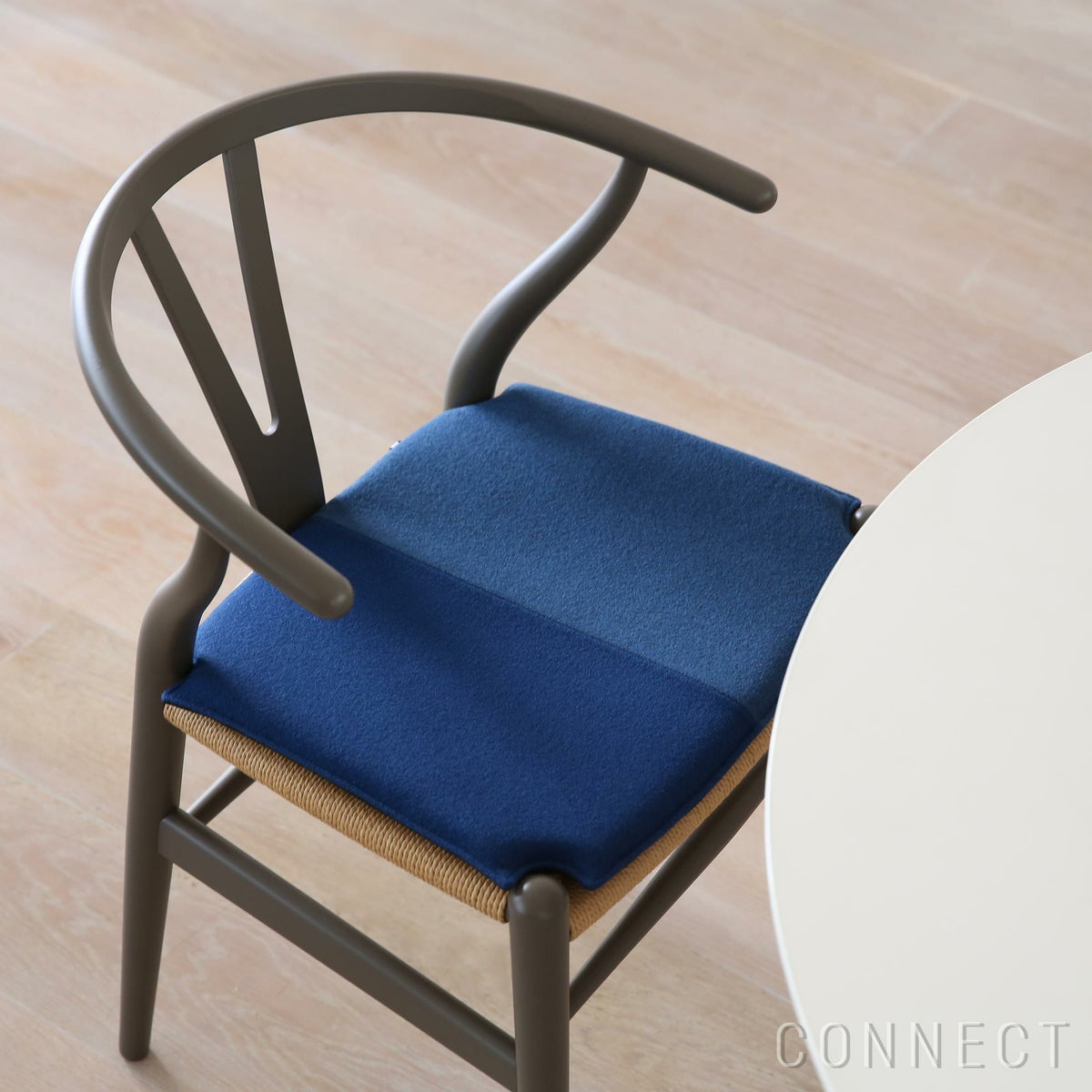 MELLEM（メレム） / Kvadrat / Yチェアシートクッション / Tonus（トナス） × Tonus Meadow（トナス ミドウ） / クッション