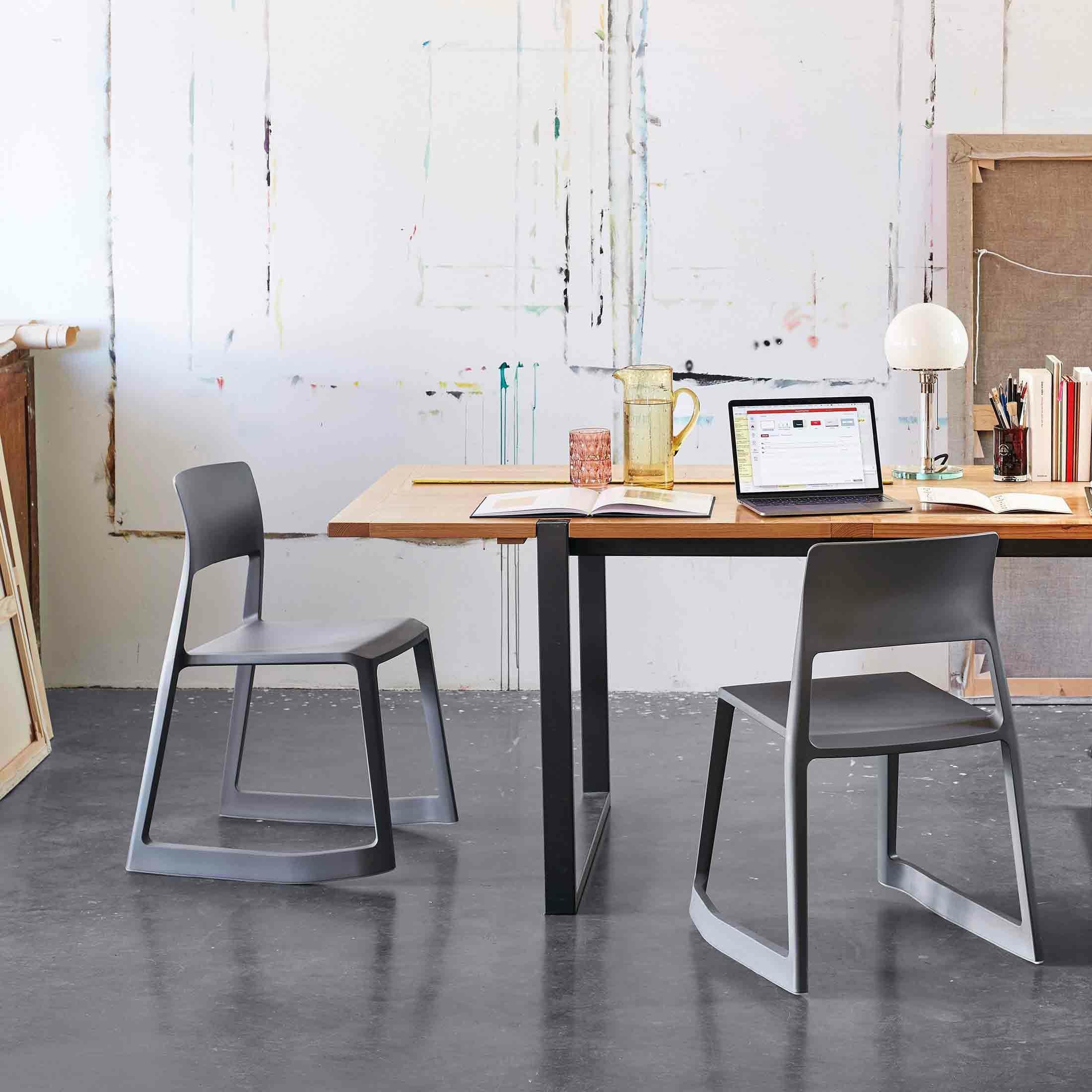 Vitra(ヴィトラ) | オフィスチェア | ツールボックス | CONNECT