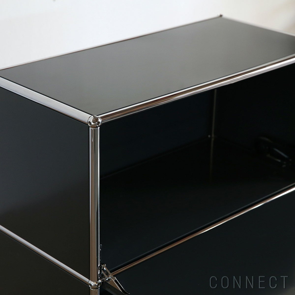 USMハラー（ユーエスエムハラー） / Lowboard（ローボード） / W773×D373×H780mm / ドロップダウンドア×2 ソフトキャスター×4（ロック機能なし×2 / ロック機能付き×2） / アントラサイト