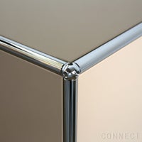 USMハラー（ユーエスエムハラー） / Cabinet（キャビネット） / W1523×D373×H1090mm / ドロップダウンドア×4 エクステンションシェルフ×2 ケーブルカットアウト（コンセント穴×1） / USMベージュ