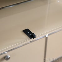 USMハラー（ユーエスエムハラー） / Cabinet（キャビネット） / W1523×D373×H1090mm / ドロップダウンドア×4 エクステンションシェルフ×2 ケーブルカットアウト（コンセント穴×1） / USMベージュ