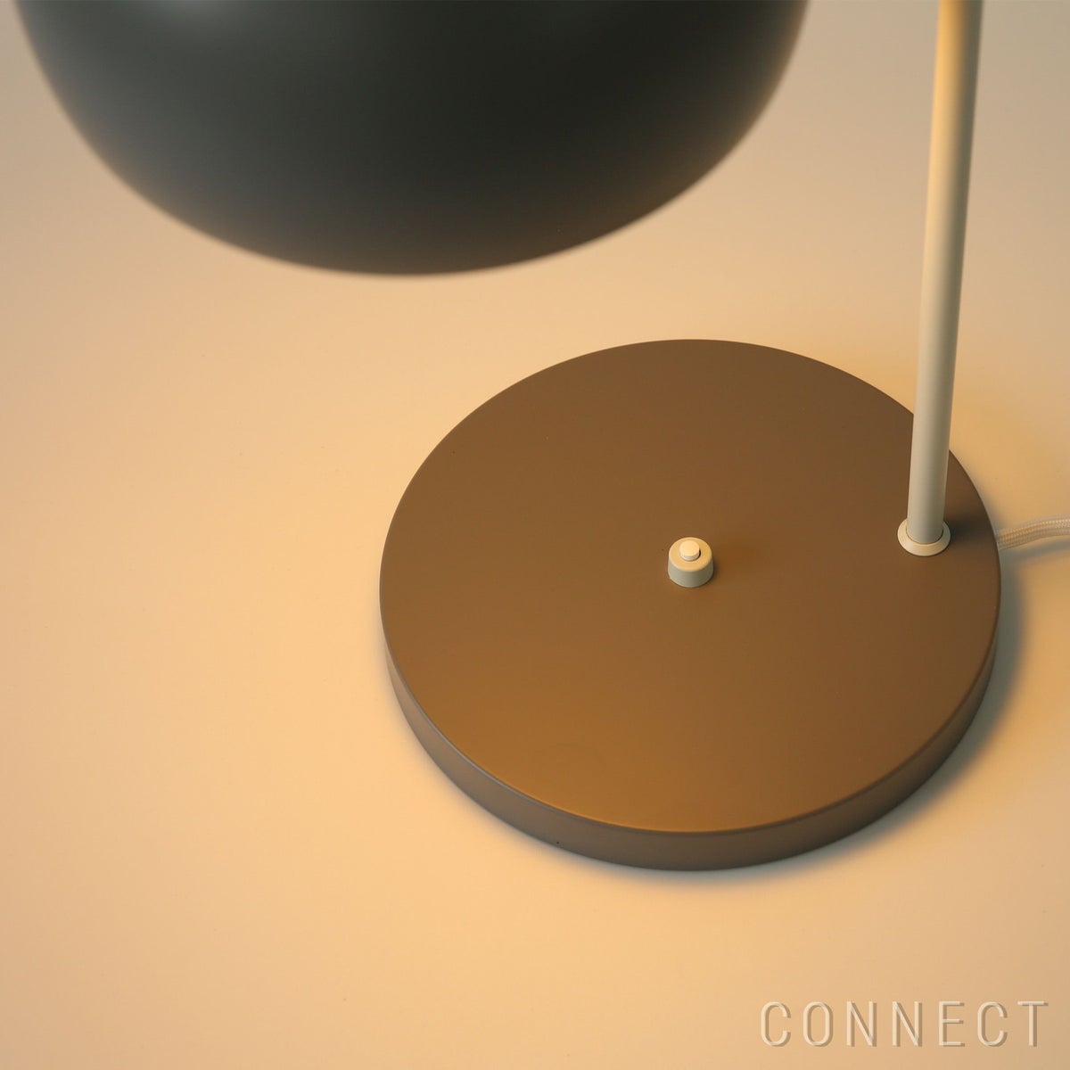 Louis Poulsen（ルイスポールセン） / FJ Elements Table Lamp（FJ エレメンツ テーブルランプ） / 全3色 / テーブルランプ