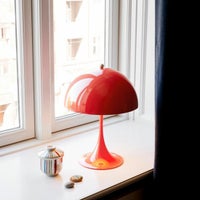 Louis Poulsen（ルイスポールセン） / Panthella 250 Portable（パンテラ 250 ポータブル） / オペーク / 全7色 / テーブルランプ