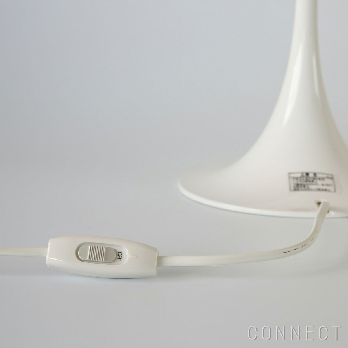 Louis Poulsen（ルイスポールセン） / Panthella 320 Table Lamp（パンテラ 320 テーブルランプ） / 全2色 / テーブルランプ