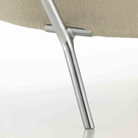 Vitra（ヴィトラ） / Slow Chair （スローチェア） / チェア：Flocca （フロッカ）カバーカラー：ベージュ / ベース：アルミ ポリッシュ / バッククッション 40×30cm Kvadrat Phlo× 0983（ホームセレクション） / バッククッション 65×30cm  Kvadrat Vidar 41062 （ホームセレクション） / ネッククッション付