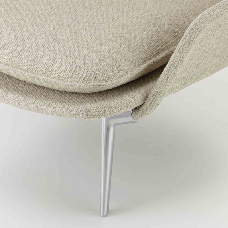 Vitra（ヴィトラ） / Slow Chair （スローチェア） / チェア：Flocca （フロッカ）カバーカラー：ベージュ / ベース：アルミ ポリッシュ / バッククッション 40×30cm Kvadrat Phlo× 0983（ホームセレクション） / バッククッション 65×30cm  Kvadrat Vidar 41062 （ホームセレクション） / ネッククッション付