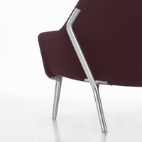 Vitra（ヴィトラ） / Slow Sofa (スローソファ) / Flocca (フロッカ）カバーカラー：ベージュ / ベース：アルミポリッシュ / バッククッション 65×30cm Kvadrat Reflex 0449 / バッククッション 40×30cm Hola 03 chestnut / バッククッション 60×40cm Dedar A perfect Flower col.003 / ネッククッション付