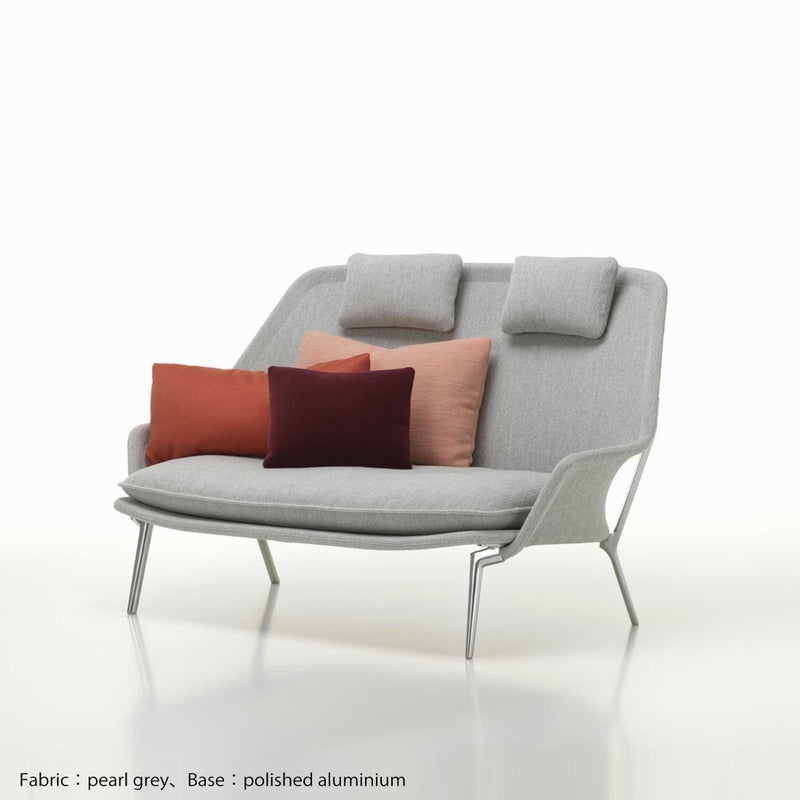Vitra（ヴィトラ） / Slow Sofa (スローソファ) / Flocca (フロッカ）カバーカラー：ベージュ / ベース：アルミポリッシュ / バッククッション 65×30cm Kvadrat Reflex 0449 / バッククッション 40×30cm Hola 03 chestnut / バッククッション 60×40cm Dedar A perfect Flower col.003 / ネッククッション付