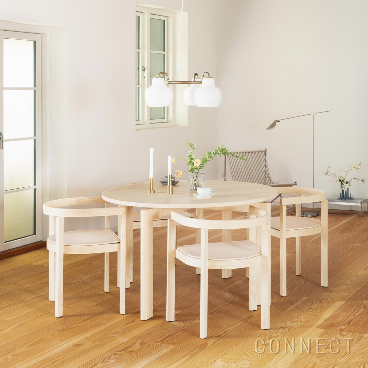 FRITZ HANSEN / AFTER（アフター） / MA400 / アッシュ（無垢材） / φ120cm / ダイニングテーブル