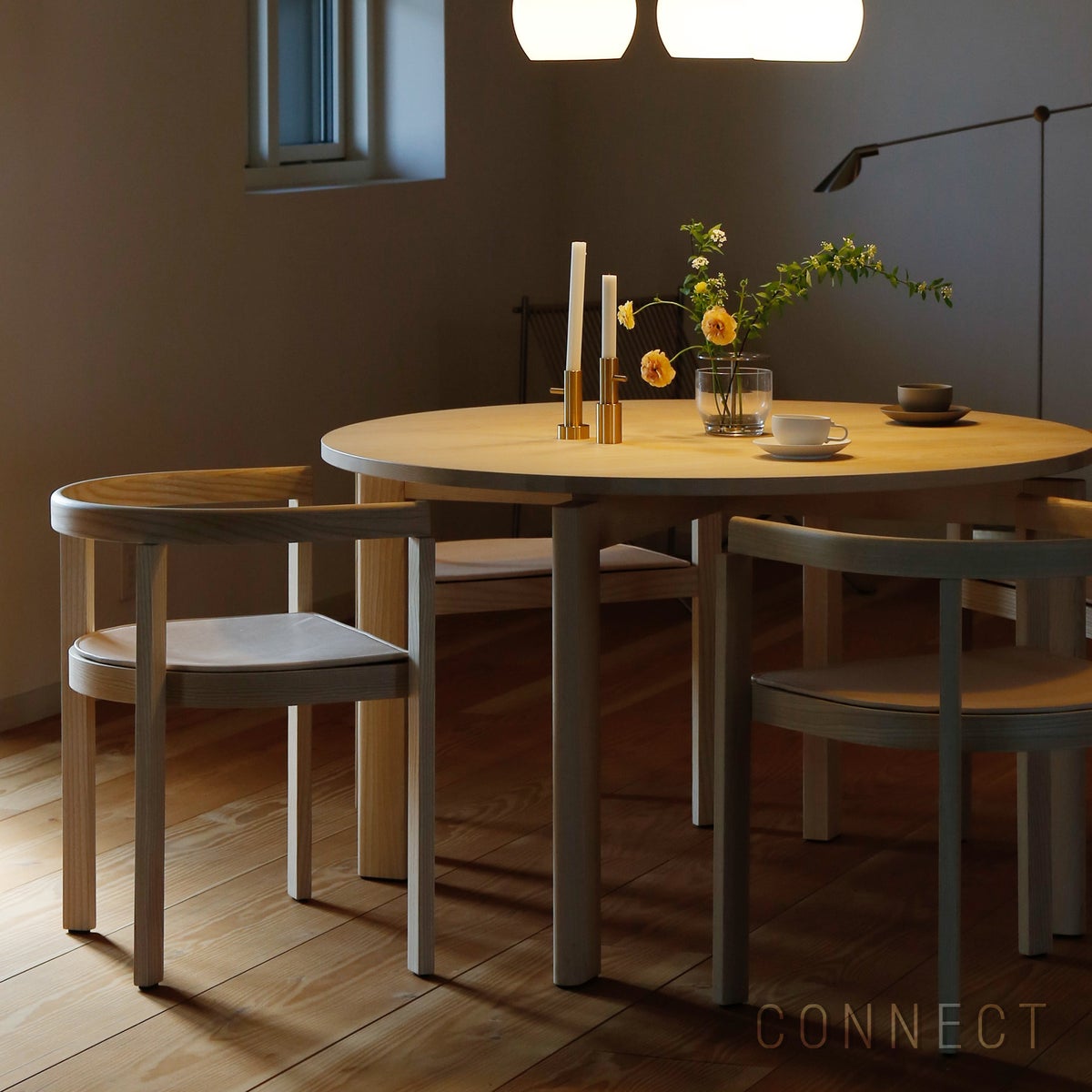 FRITZ HANSEN / AFTER（アフター） / MA400 / アッシュ（無垢材） / φ120cm / ダイニングテーブル