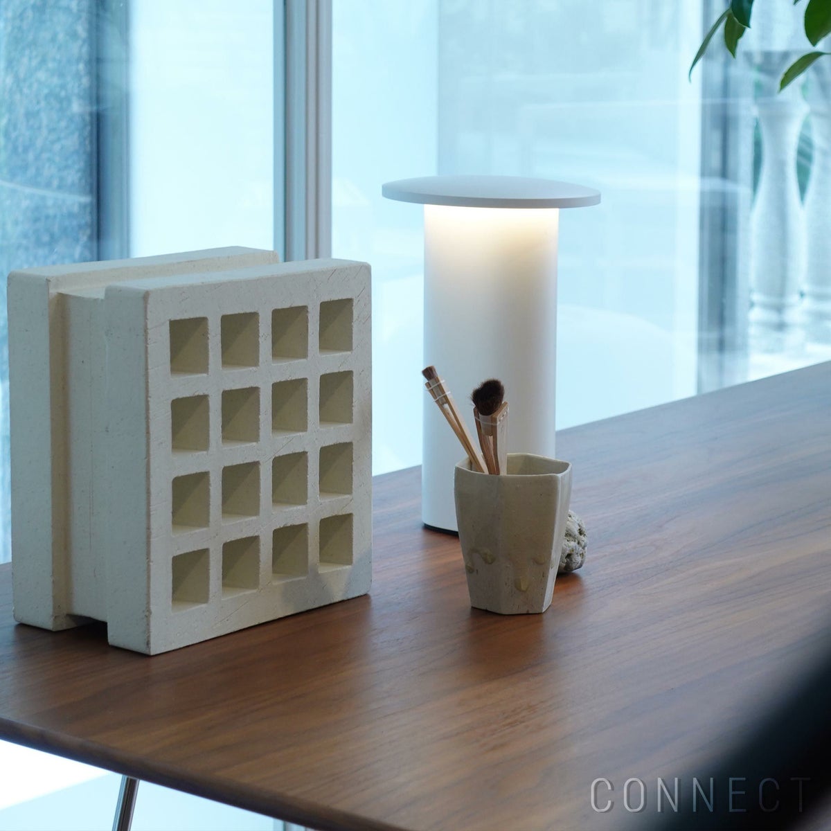 FRITZ HANSEN（フリッツ・ハンセン） / SOLAE（ソラエ） / ホワイト / テーブルランプ