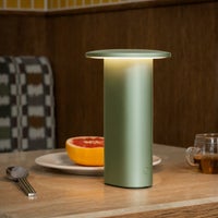 FRITZ HANSEN（フリッツ・ハンセン） / SOLAE（ソラエ） / ライトグリーン（アルマイト仕上げ） / テーブルランプ